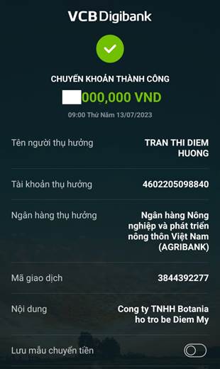 Vì không thể gặp mặt mẹ con bé My trực tiếp nên nhãn hàng BoniBrain đành nhờ ngân hàng gửi tới bé món quà nhỏ